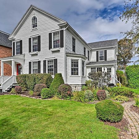 Unique And Historic Home Walk To Lake Champlain Платсбърг Екстериор снимка