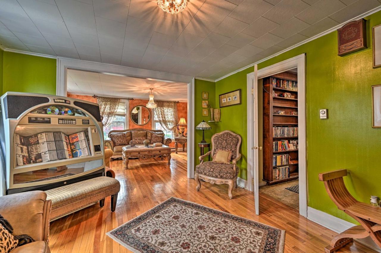 Unique And Historic Home Walk To Lake Champlain Платсбърг Екстериор снимка