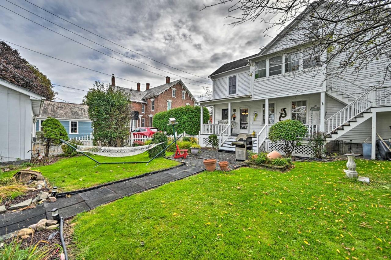 Unique And Historic Home Walk To Lake Champlain Платсбърг Екстериор снимка