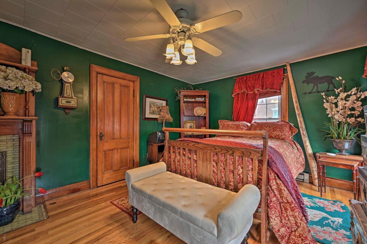 Unique And Historic Home Walk To Lake Champlain Платсбърг Екстериор снимка